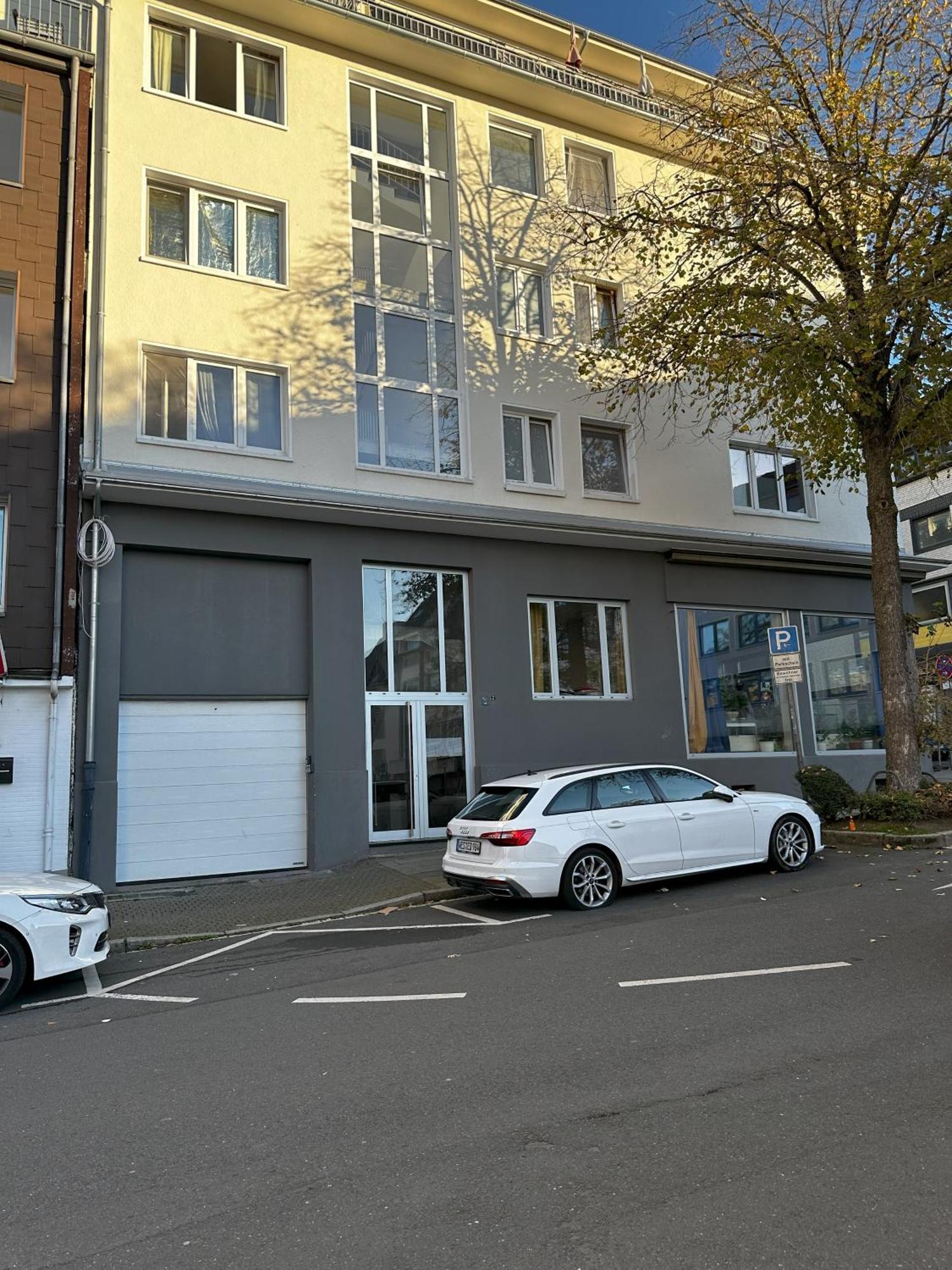 Rtr Essen - Fuer Bis Zu 8 Personen - Voll Ausgestattet - Zentral Limbecker Platz - Messe - Uniklinikum - Smart Tv - Modern公寓 外观 照片